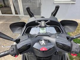 Peugeot Metropolis 400RS